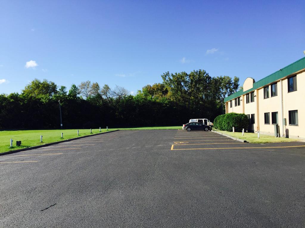 Howard Johnson By Wyndham Portage La Prairie Luaran gambar