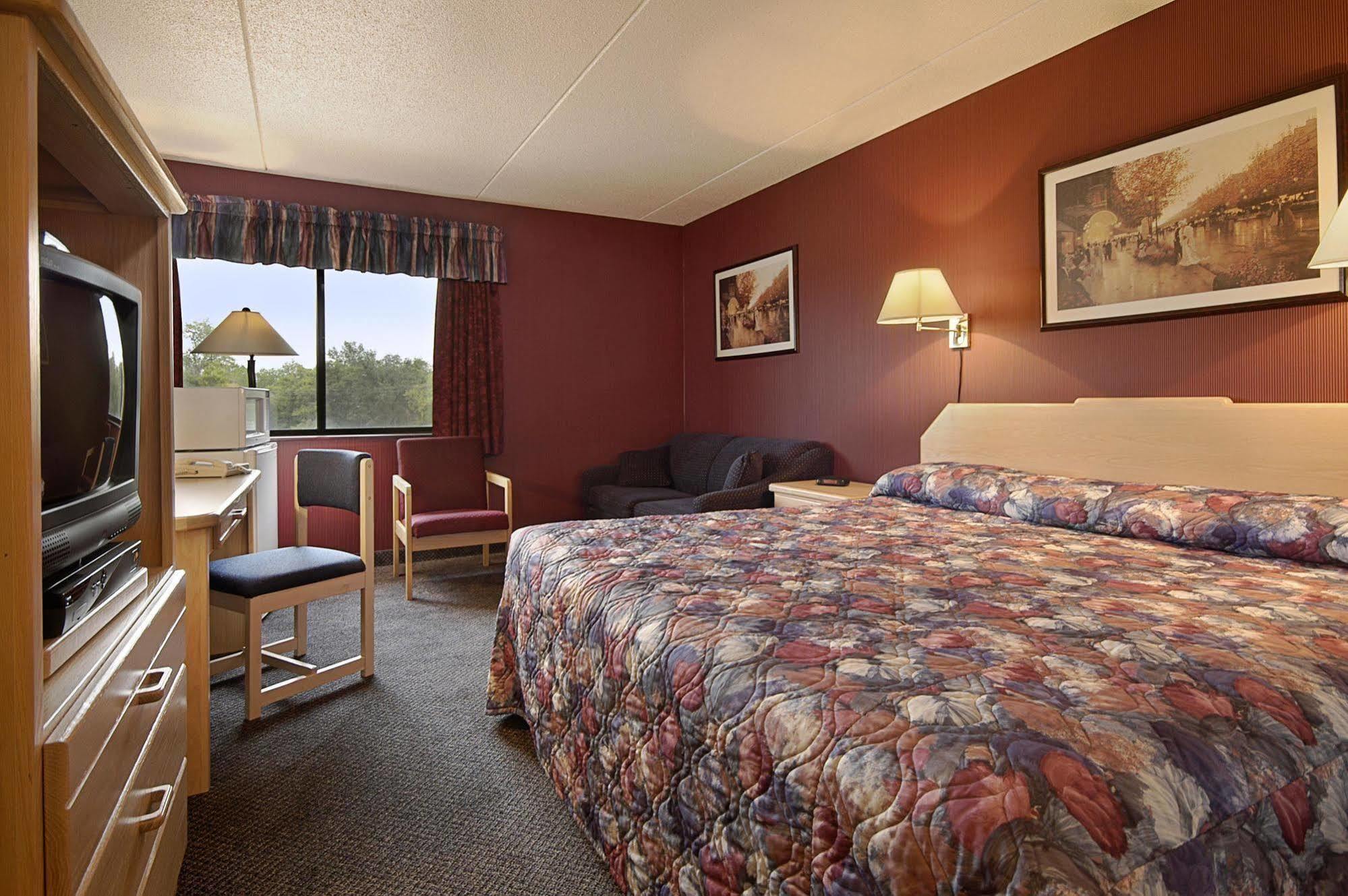 Howard Johnson By Wyndham Portage La Prairie Luaran gambar